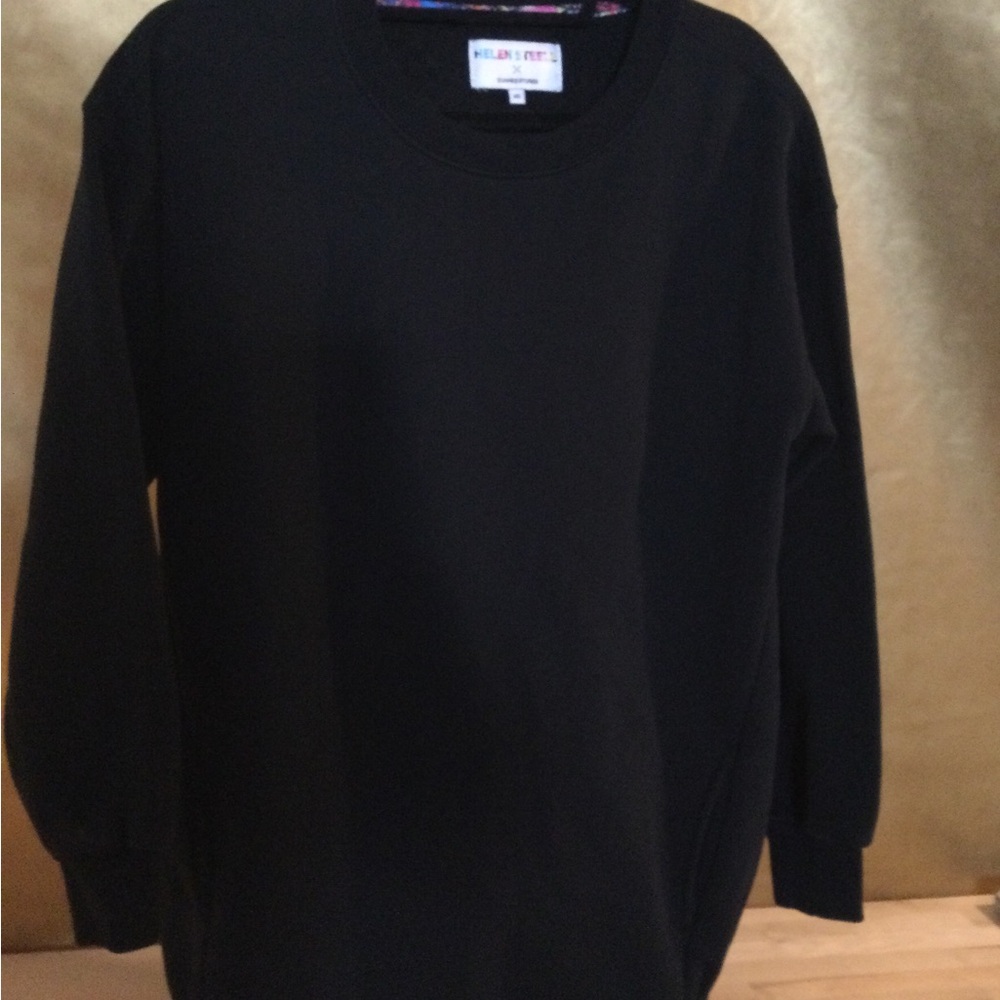 Gildan Women's Black Sweatshirt